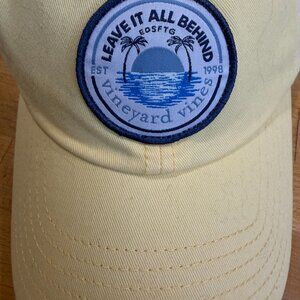 VINYARD VINE HAT  ONE SIZE  YELLOW AND WHITE